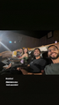 Técnico de Edição (Victor Hugo Monteiro) com o técnico de gravação (Yan Garrido) e a dubladora da Nina (Natália Alves) com o seu namorado, o também dublador Caio Guarnieri na sala de exibição 15/12/2025.