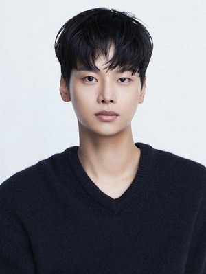 Cha Hak-Yeon.png