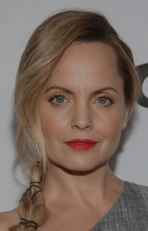 Mena Suvari Pictures.jpg