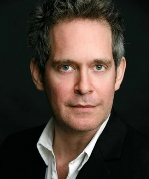 Tom Hollander.jpg
