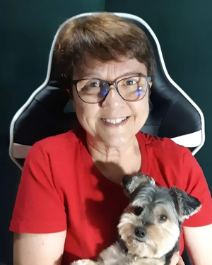 Marisa Leal 2022.jpg
