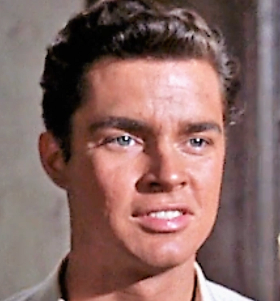 Arquivo:Amor-sin-barreras-1961-18d.PNG.webp