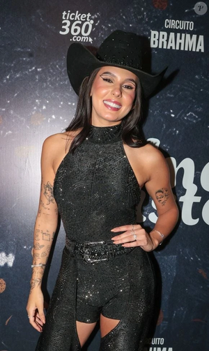 Ana Castela.jpg