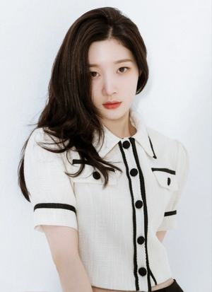Jung Chae-Yeon.png