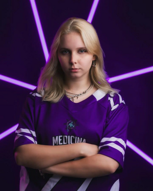 Aline Dias.png
