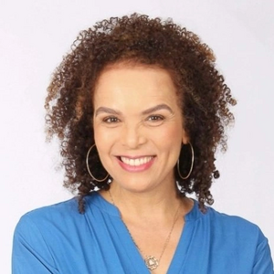 Kátia Assis.png