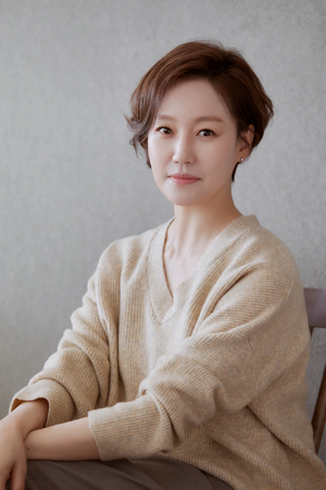 Jin Kyung.jpg
