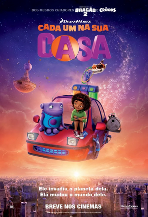 Cada Um na Sua Casa (2015) Poster.jpg