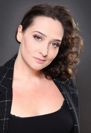 Andrezza Massei (Dubladora).jpg
