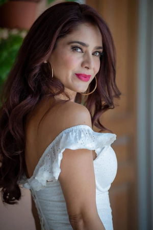 Mimi Morales.jpg