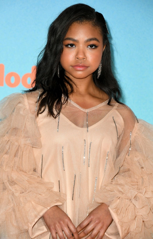 Navia Robinson.png