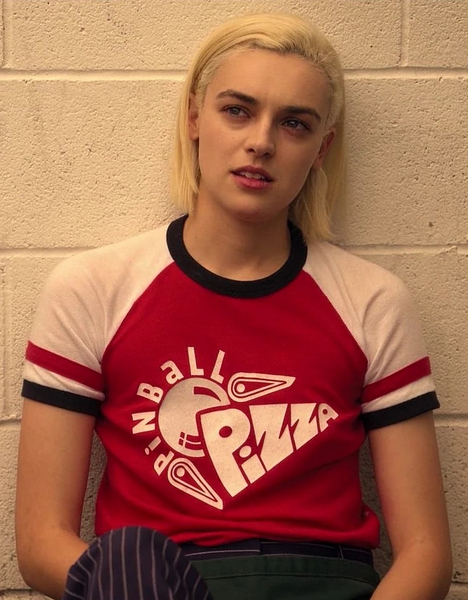 Arquivo:Jen(PLL2022).png