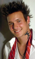 Santos em Rebelde (2004)