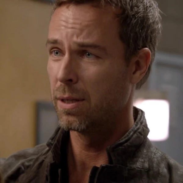 Arquivo:Chris Argent (Teen Wolf).jpg