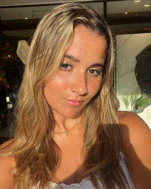 Carolina Iêcker.jpg