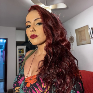 Thati Carvalho.png