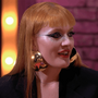 Meg Stalter / Caroline Hjelt em RuPaul's Drag Race