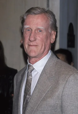 Donald-Moffat.webp