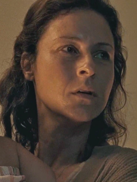 Arquivo:Season six anna.png