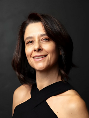 Cátia Massotti (Dubladora).jpg