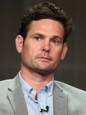 Henry Thomas.jpg