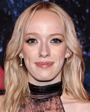 Amybeth McNulty.jpg