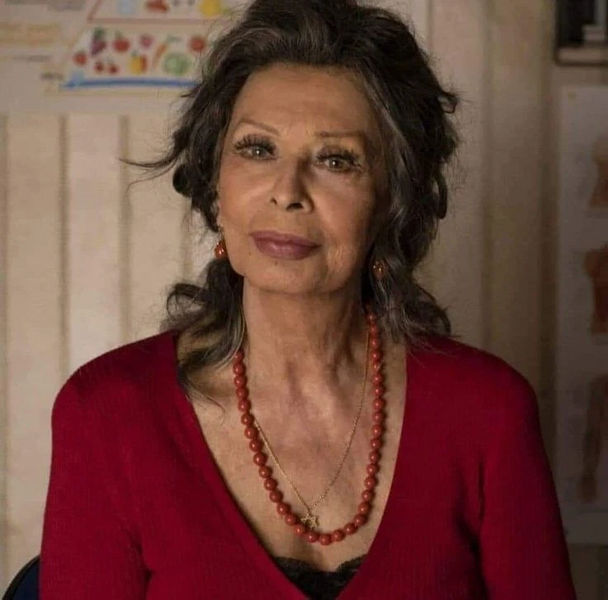 Arquivo:Madame Rosa.png.jpg