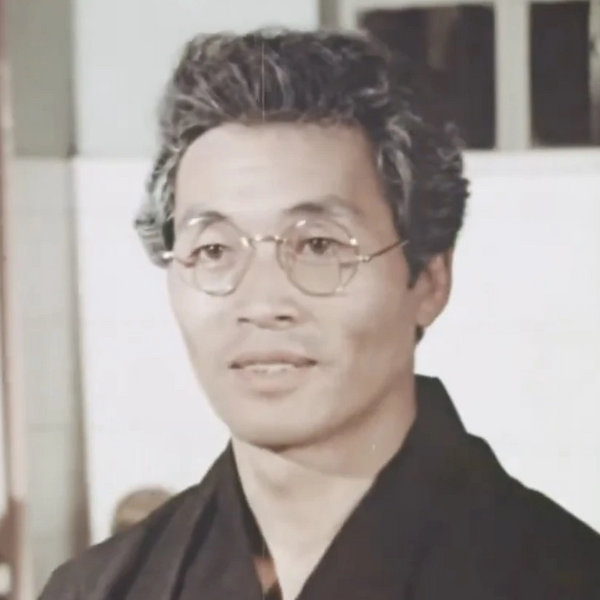 Arquivo:Minamoto.jpeg