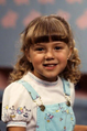 Stephanie Tanner em Três é Demais (1ª voz)
