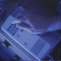 Telefonista em Nighty Night