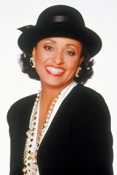 Arquivo:Vivian Banks 2.jpg