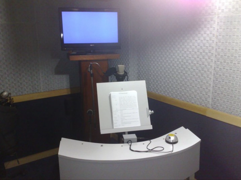 Arquivo:Audio News - estudio antigo.png