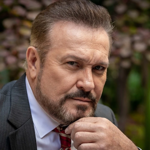 Arturo Peniche.jpg