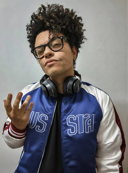 Arquivo:Caio Freire.jpg