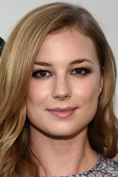 Arquivo:Emily VanCamp.jpg