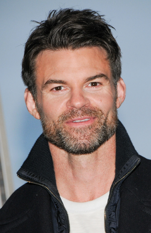 Daniel Gillies.jpg
