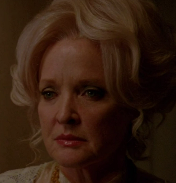 Arquivo:Anna-Lee Leighton - AHS 3.png