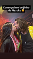 Dublador Zenitsu Agatsuma (Adrian Tatini) com sua namorada dubladora Vic Sadalla fazendo cosplay da Nezuko Kamado na Pré-Estreia.