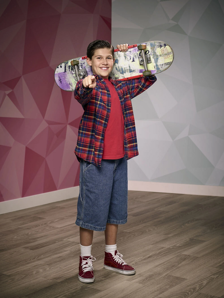 Arquivo:Max Reynolds jovem.jpg