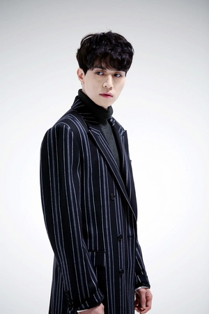 Lee Dong-Wook.jpg