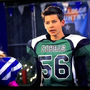Zach Barnes em Bella e os Bulldogs