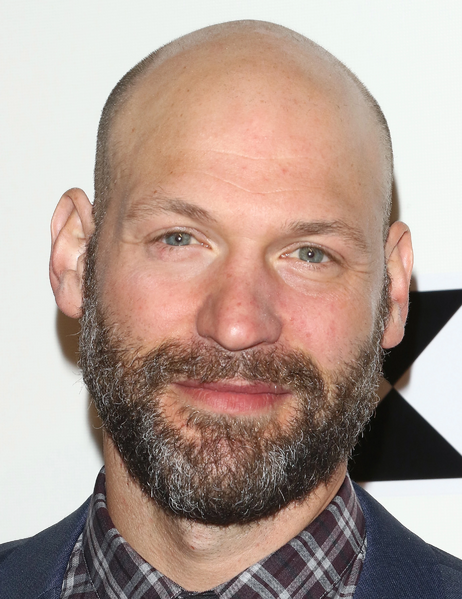 Arquivo:Corey Stoll.jpg