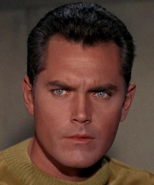 Arquivo:Christopher Pike.png