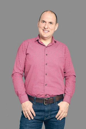 Andrés Parra.jpg
