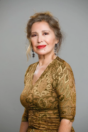 María rojo.jpg