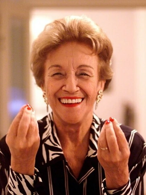 Nair Bello2.jpg