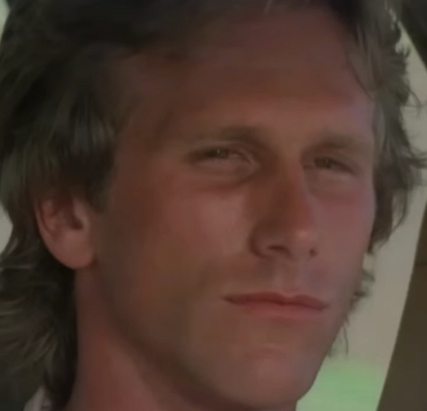 Arquivo:Burton "Burt" Stanton (Colheita Maldita).png