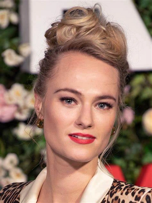Jessica Madsen.png