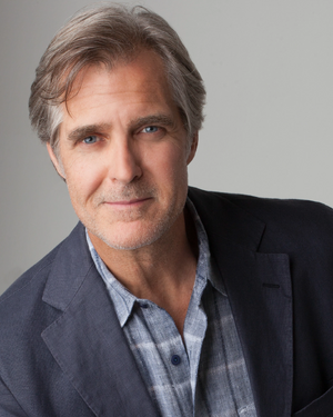 Henry Czerny.jpg