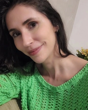 Raquel Lauar.png